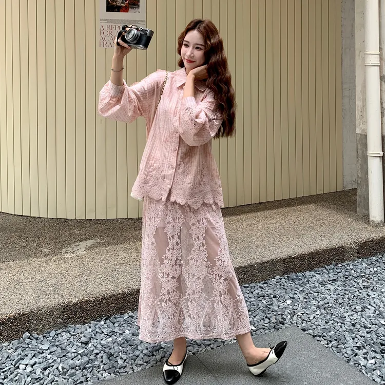 粉色法式温柔风蕾丝绣花套装裙女2025秋季巨好看气质高级感两件套