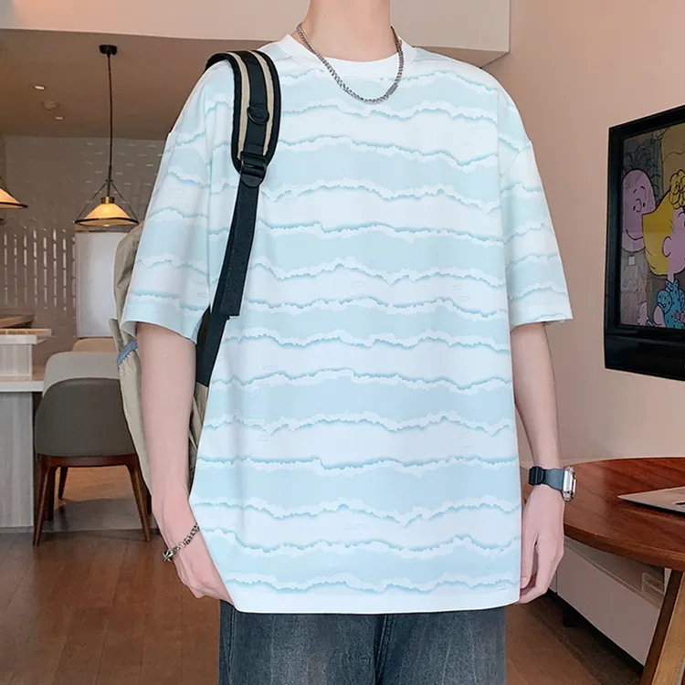 圆领短袖夏季休闲男装青少年港风T恤百搭条纹五分袖