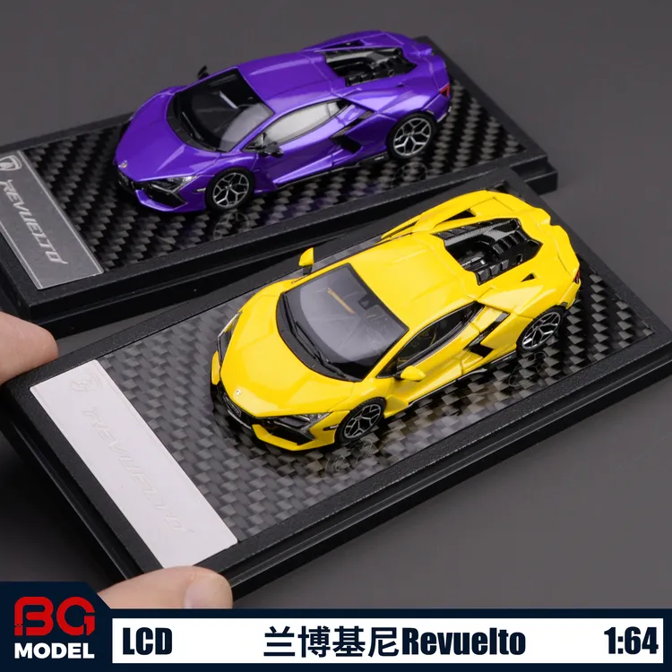 LCD 1:64兰博基尼Revuelto新大牛跑车合金可开盖汽车模型摆件
