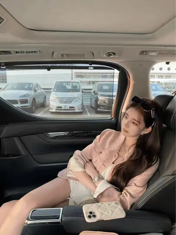 港风洋气长袖外套2025秋季女士新款时尚高级感超好看百搭夹克外套