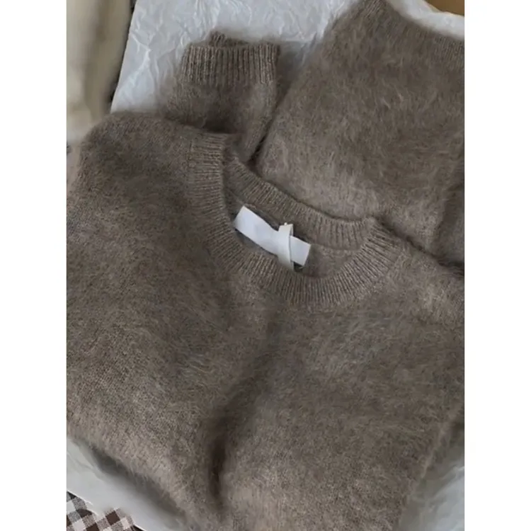 今年流行！老钱风茶褐色毛衣女秋冬慵懒高级感内搭针织衫外穿上衣