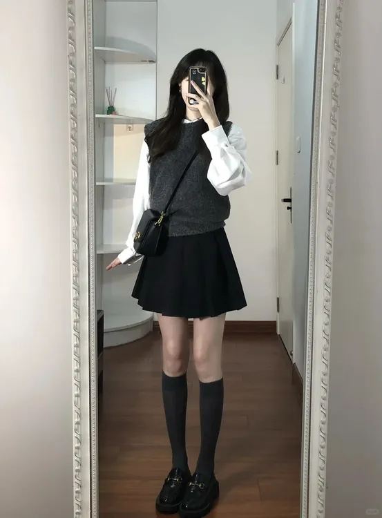 早秋穿搭一整套小个子日系复古慵懒风立领衬衫马甲休闲裤三件套装