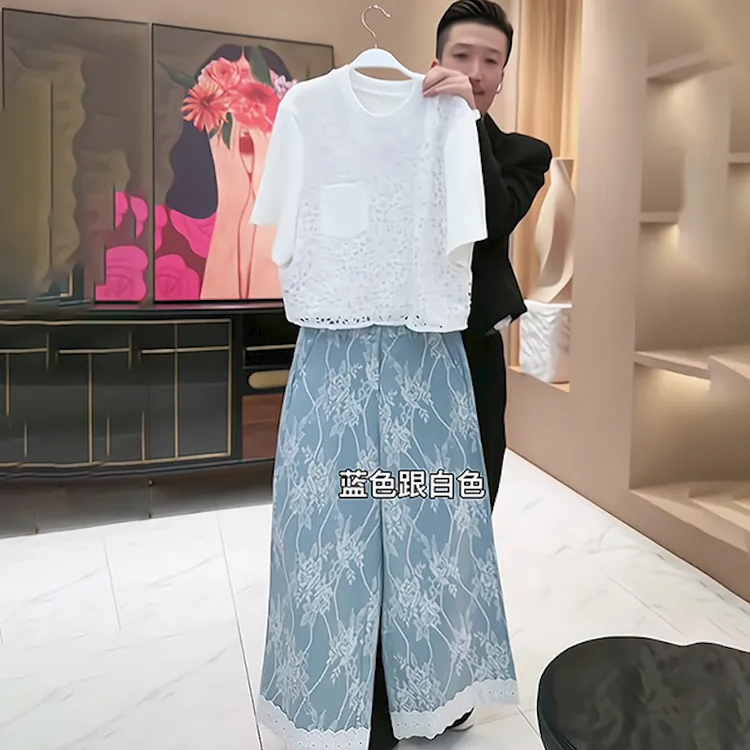 欧货运动套装女夏季2025新款时尚洋气设计感蕾丝拼接短袖两件套潮