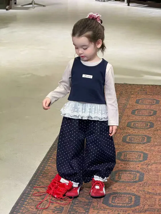 女童秋季套装2025新款韩版儿童可爱花边背心两件宝宝休闲波点裤 