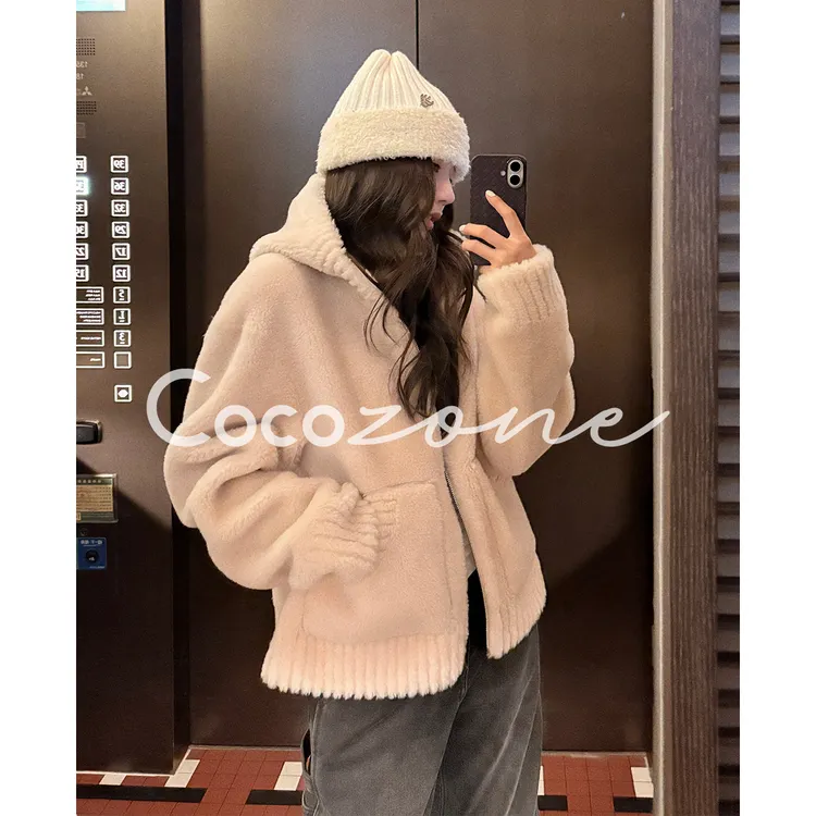 COCO ZONE 刘 一一 “布里斯班”100绵羊毛连帽羊毛外套 CD2A3203