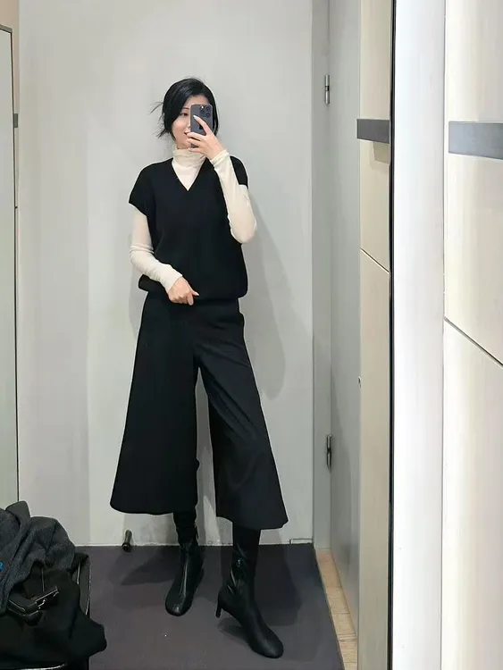韩版黑色v领无针织马甲女叠穿气质打底衫宽松百搭显瘦休闲裤套装