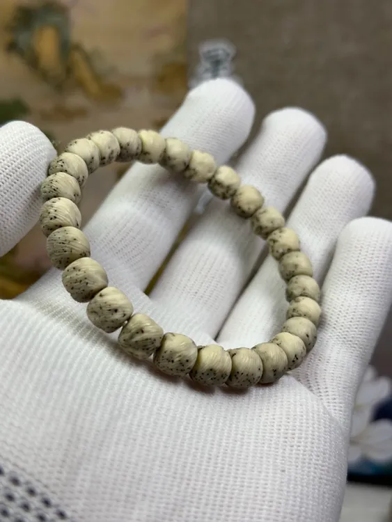 9x8河豚石玉料大留白纯手工拉丝无相