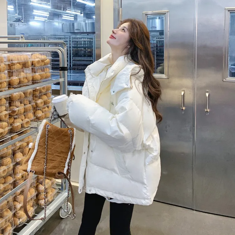 白色短款羽绒服女冬季高级感小个子韩系宽松学生连帽加厚保暖外套