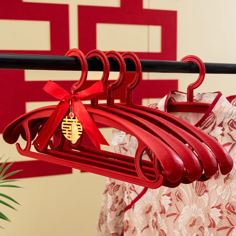 结婚红色衣架女方陪嫁衣服撑子家用晾衣架红色喜庆衣服架婚庆用品