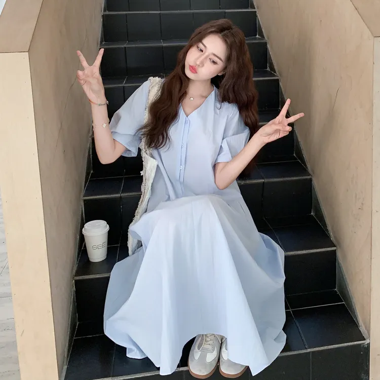 设计感挂脖式连衣裙纯色A字裙法式收腰夏季裙子复古时尚