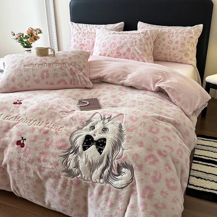 2025新款豹纹兔毛绣花套件-豹纹波斯猫加绒