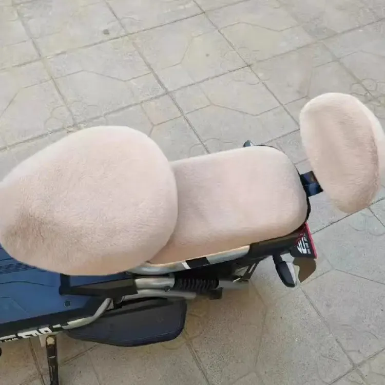 毛绒电动自行车座套冬季加绒加厚保暖款防寒通用款电瓶车坐垫套