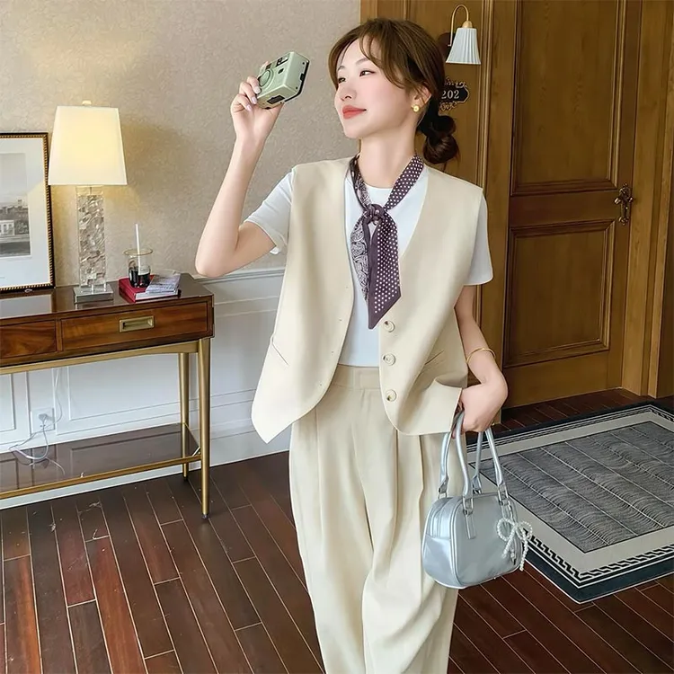 高级感气质T恤西装马甲套装女2025年夏季新款极简风阔腿裤三件套