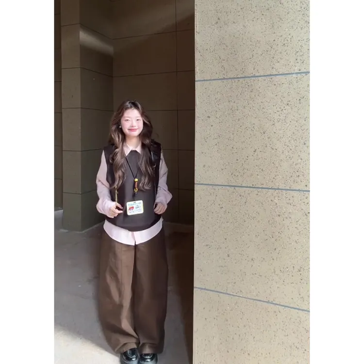 MARIE.COCO小个子减龄粉色Polo领衬衫叠穿针织马甲女秋季阔腿长裤