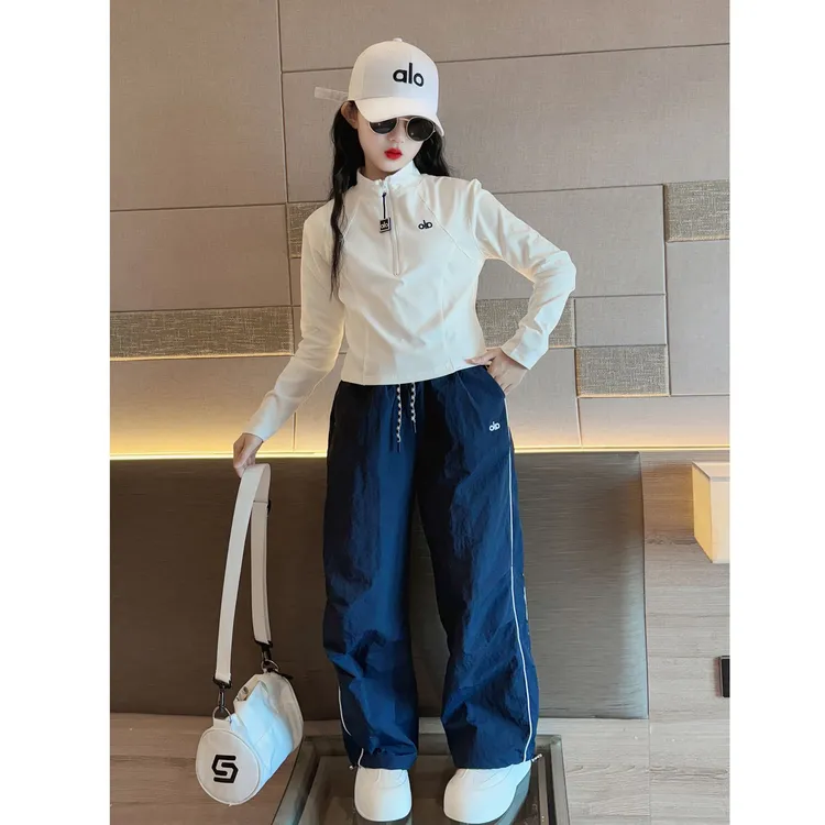 女童工装裤套装秋2025新款儿童又酷又飒的裤子女孩大童早秋阔腿裤