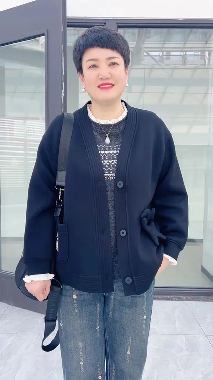 冯小姐时尚大码女装（休闲百搭显瘦气质减龄高弹宽松短款外套11#）