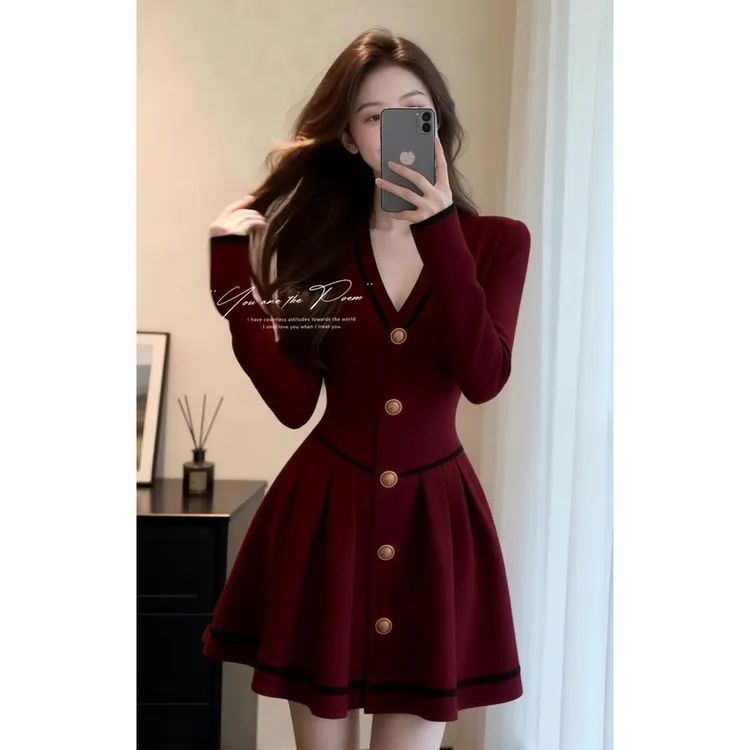 韩系加厚小香风红色内搭连衣裙女秋冬款气质名媛收腰显瘦织短裙子
