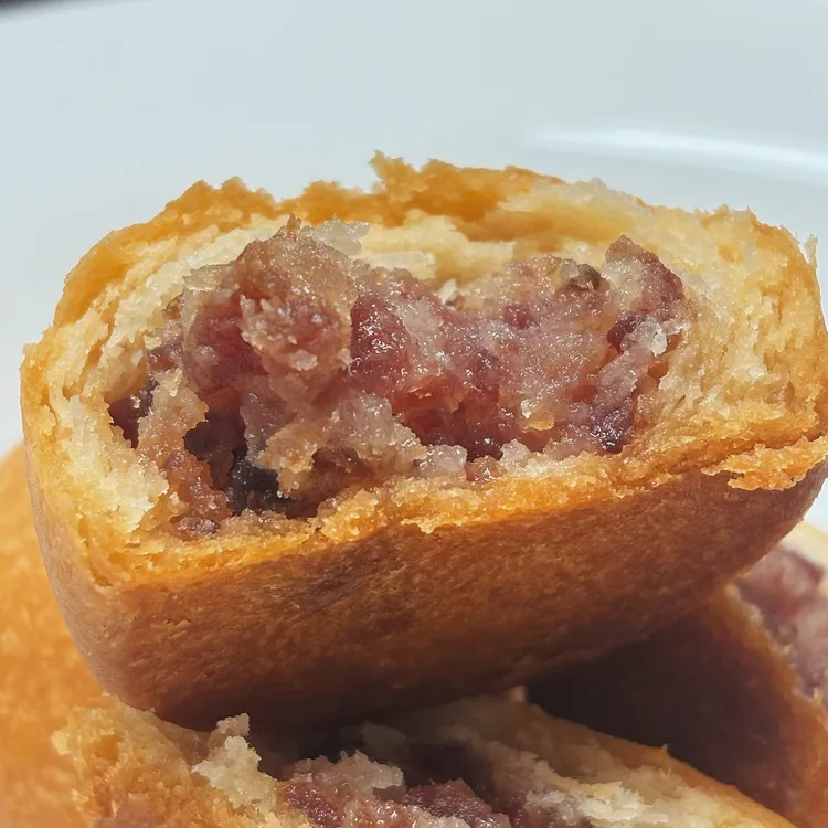 云南手工云腿月饼酥软香松甜中带咸油而不腻浓郁火腿味道50g/枚