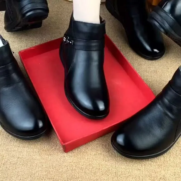 坡跟加绒舒适棉鞋女2025秋冬季新款防滑圆头平底休闲风短靴妈妈鞋