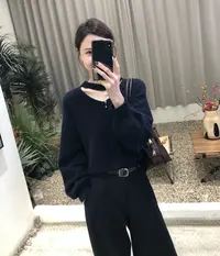 清冷气质墨蓝V领挂脖羊毛针织衫新款设计感时尚百搭休闲女士毛衣