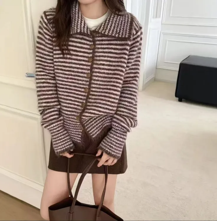 韩系复古条纹毛衣女时尚秋冬宽松慵懒时尚高领加厚针织上衣百搭