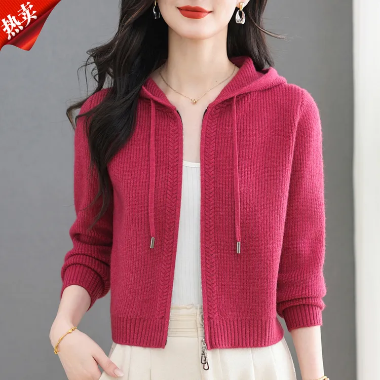 【原版正品】羊毛衫女连帽针织外套毛衣外搭短款时尚玫红色拉链上衣