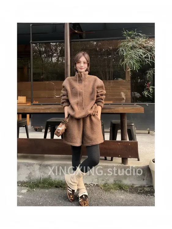 X.x.韩系摇粒绒休闲套装女加绒加厚简约时尚慵懒风短裤两件套6565