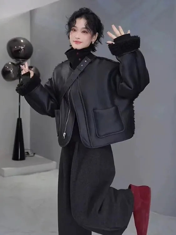 【小禾苗】双面穿短款夹克皮衣外套小个子皮毛拼接圆领保暖机车服
