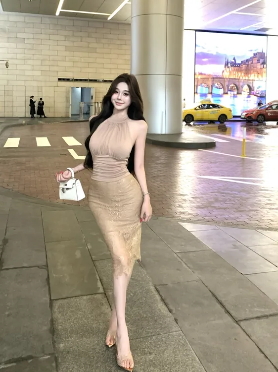 2025夏季新款挂脖飘带无袖带胸垫背心露肩上衣蕾丝微透半身裙套装