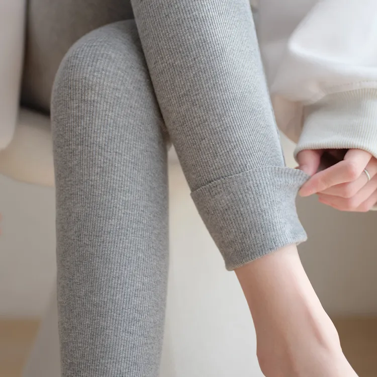 2025新款浅灰色棉鲨鱼裤女秋冬加绒外穿百搭无尴尬线打底紧身裤