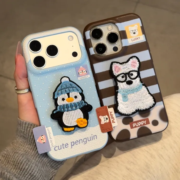 欧克里里刺绣企鹅小狗标签适用苹果17/16手机壳华为vivo小米oppo