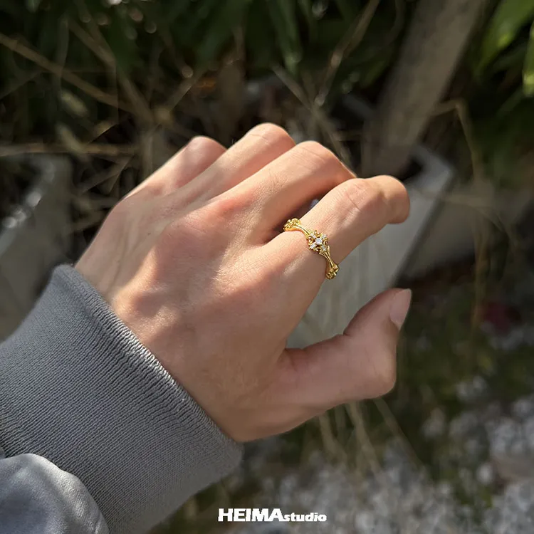 925银戒指 原创鸢尾花系列莫桑钻S925纯银男食指小众戒子单身戒子