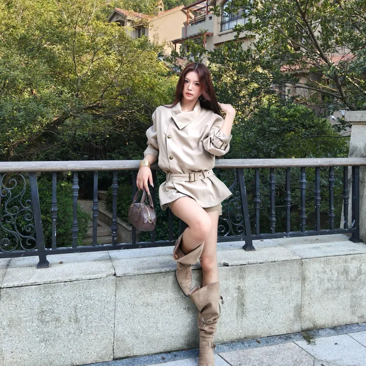 秋季新款短款风衣小个子卡其色立领收腰显瘦英伦风宽松廓形外套女