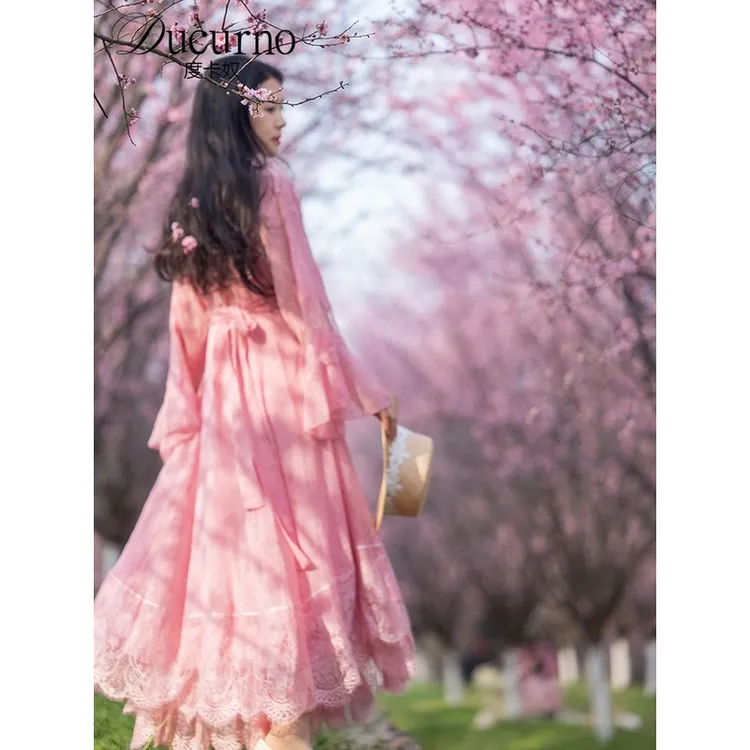 樱花粉复古蕾丝拼接重工大裙摆仙气飘逸连衣裙女装2025秋季裙子