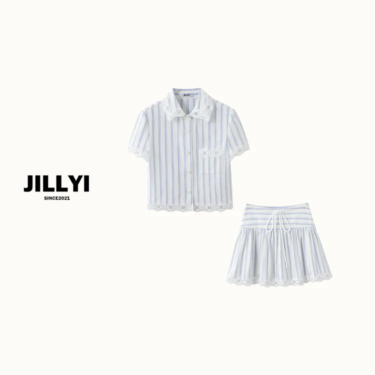 JILLYI【浅蓝书笺】蓝白色小清新上衣+条纹休闲半裙时尚套装