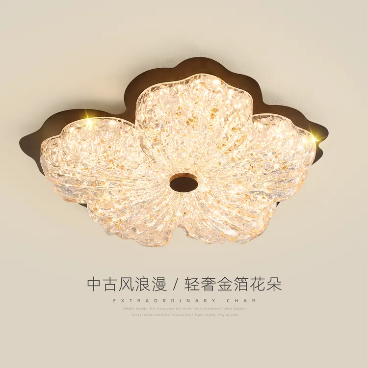 金箔花瓣卧室灯吸顶灯2025新款复古轻奢高级感树脂中古风房间灯具