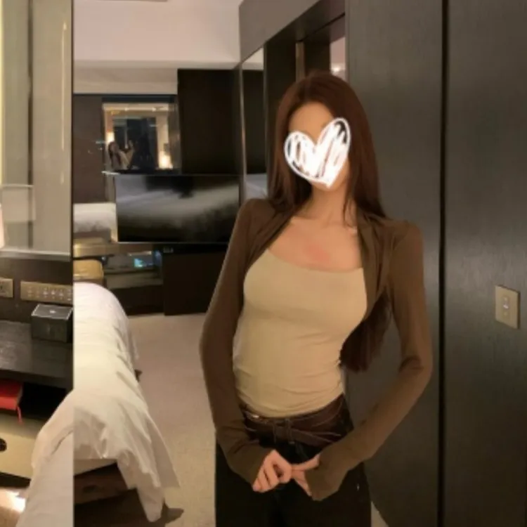 2025年冬季新款美式拼色打底衫女内搭长袖T恤修身显瘦百搭上衣潮