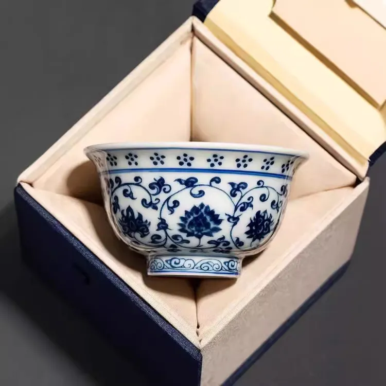 永乐青花压手杯陶瓷手工仿古品茗杯缠枝莲个人专用主人杯高档茶杯