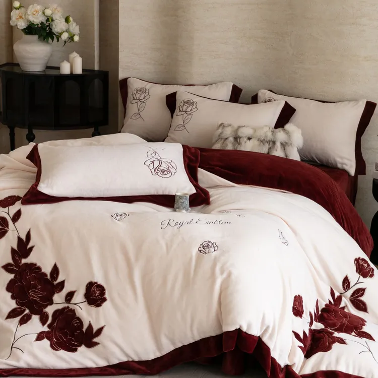 重工刺绣拼角宽边牛奶绒四件套双面绒入冬立冬床上用品被套床单