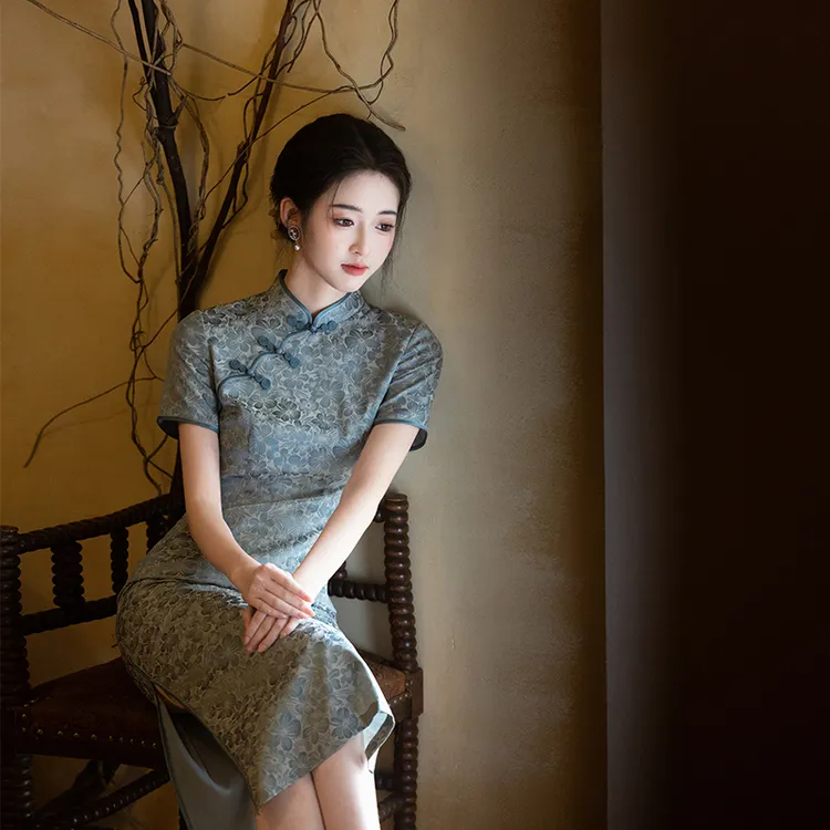 2025新款夏季蓝色新中式优雅气质夏季旗袍女日常平时穿年轻中长款