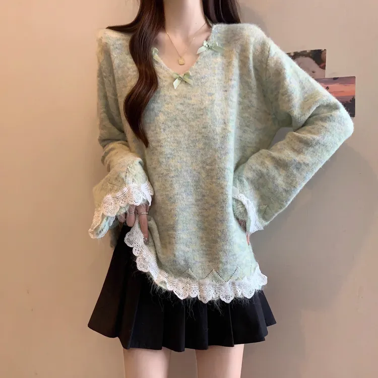 大码胖MM蕾丝花边挂脖V领针织打底衫女春秋法式宽松显瘦减龄毛衣