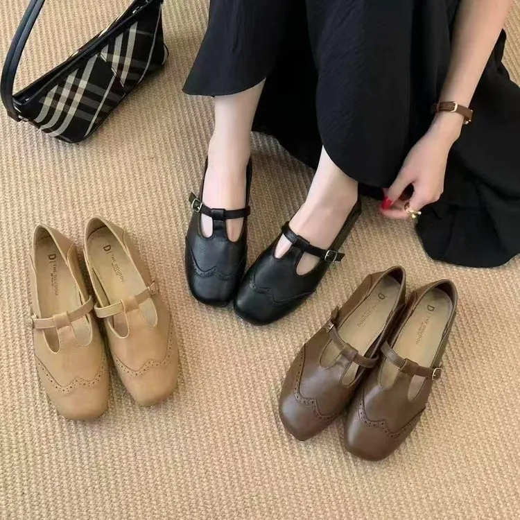 复古平底扣带浅口单鞋女2025年秋季新款韩版小皮鞋英伦风百搭女鞋