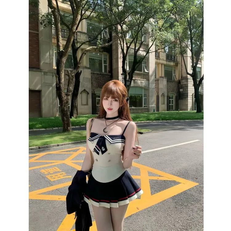  航海恋人 秋季新款纯欲学院风甜美可爱出游显瘦吊带背心短裙开衫