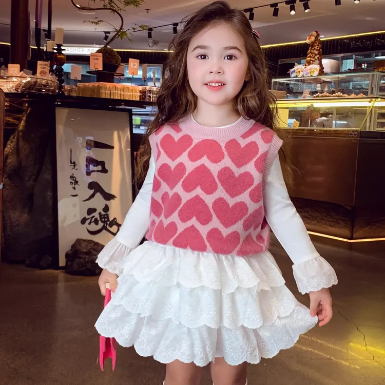 女童连衣裙秋装2025新款洋气儿童白色公主蛋糕裙小女孩长袖打底裙