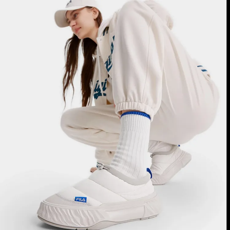 斐乐【冬款川行鞋】情侣棉鞋冬新款加绒保暖休闲鞋F12W542297A