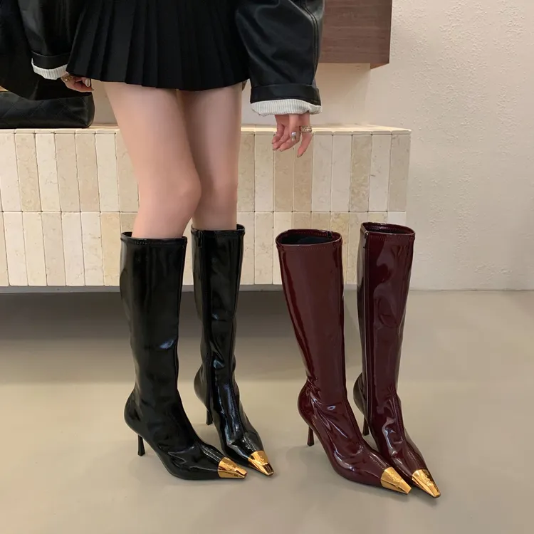 2025秋冬漆皮尖头侧拉链不过膝长筒靴女拼接金属头细跟高筒瘦瘦靴