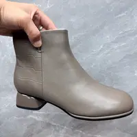 7269813头层牛皮加棉冬季短靴