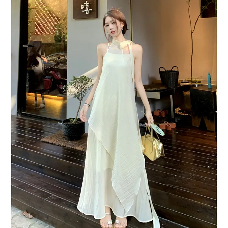 法式吊带连衣裙女夏设计感海边海岛度假长裙不规则挂脖上衣两件套