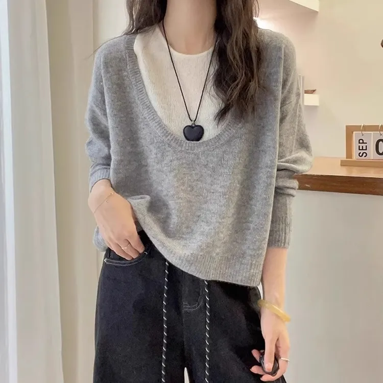 胖妹妹拼接假两件针织衫女春季新款大码设计感小众显瘦打底衫上衣
