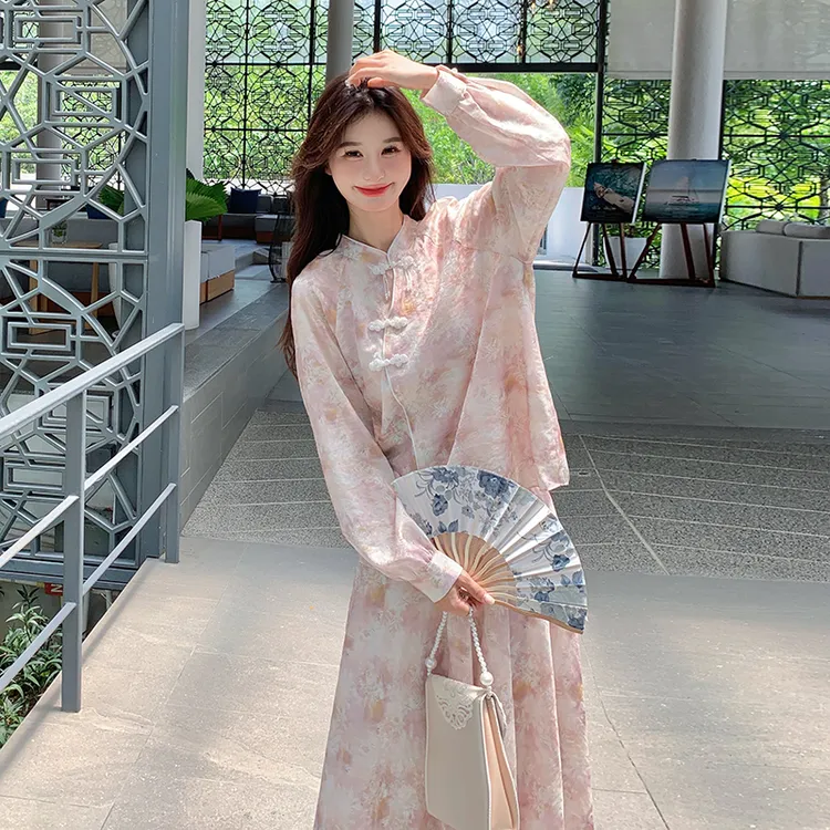 粉色新中式盘扣提花套装裙女2025年春秋新款国风气质半身裙两件套